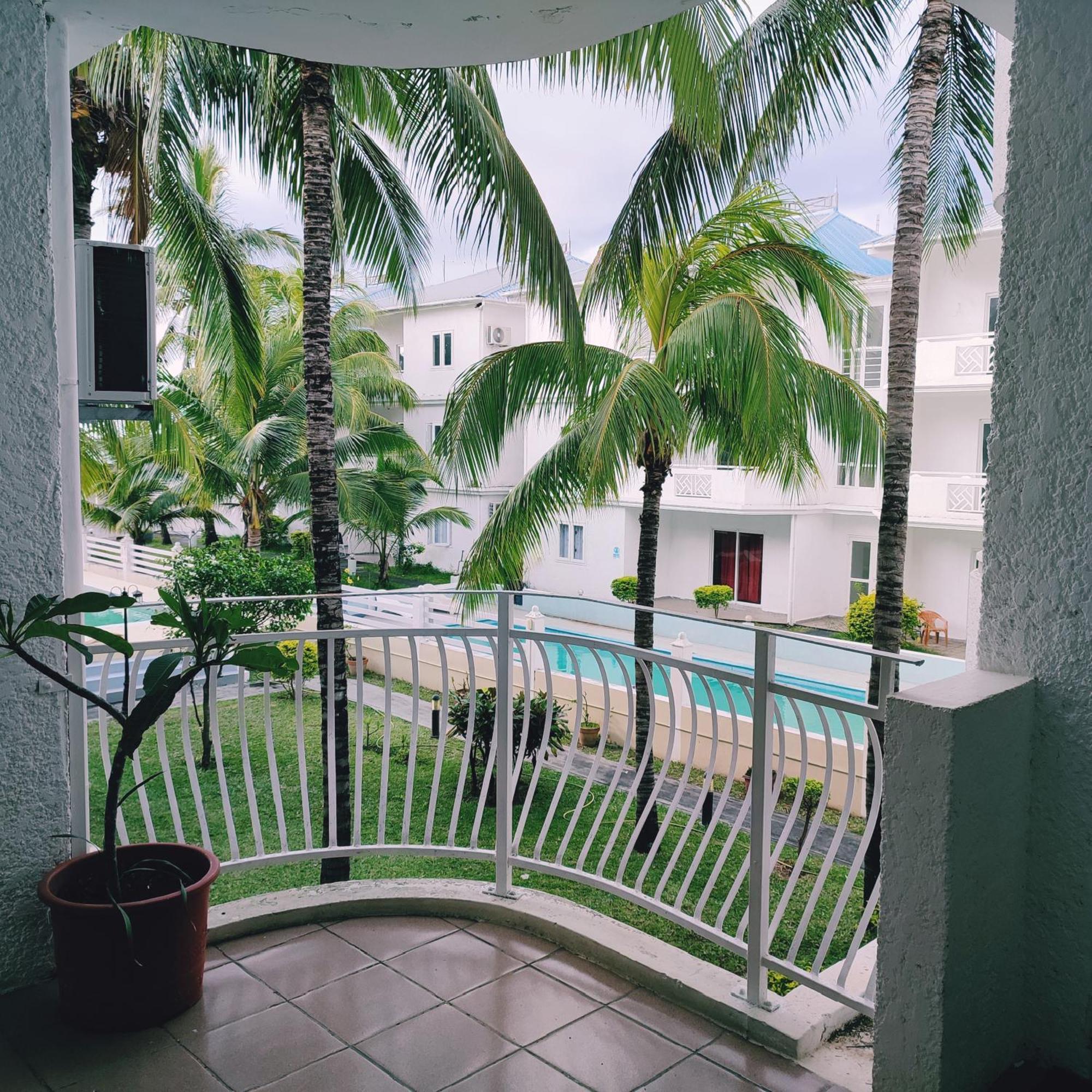 White Sand Cabana Flic en Flac Luaran gambar
