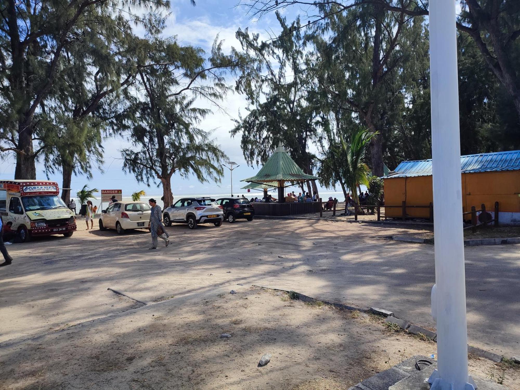 White Sand Cabana Flic en Flac Luaran gambar