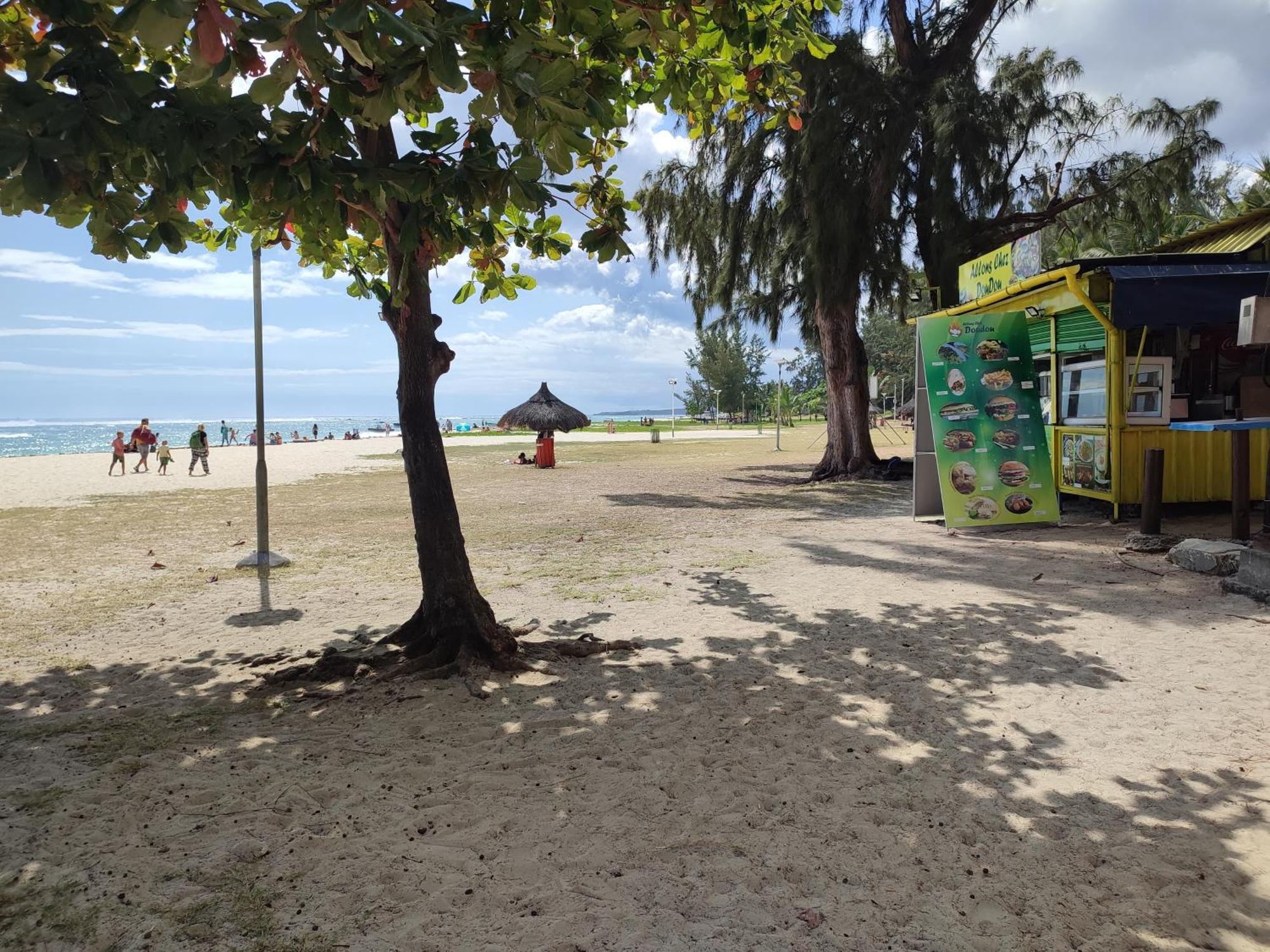 White Sand Cabana Flic en Flac Luaran gambar